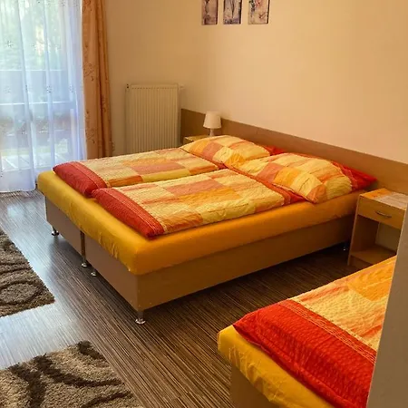 Elena Affittacamere 3*
