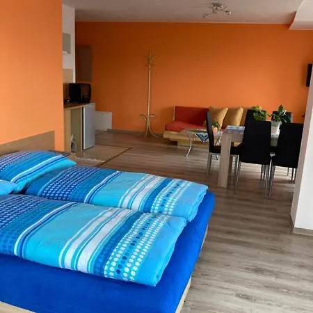 Elena Penzion Smižany